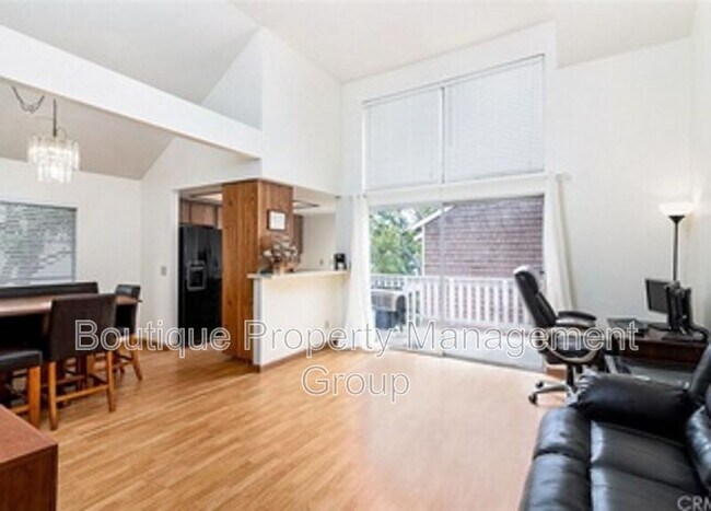 Building Photo - 12555 S Euclid St
