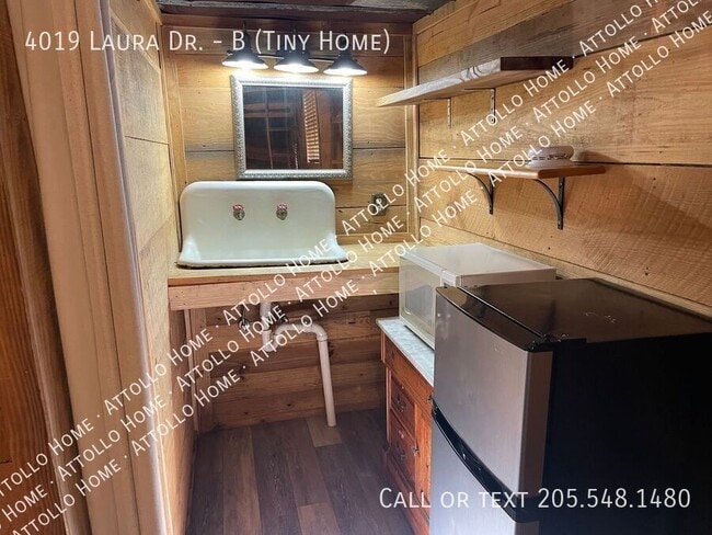 Building Photo - 4019 Laura Dr