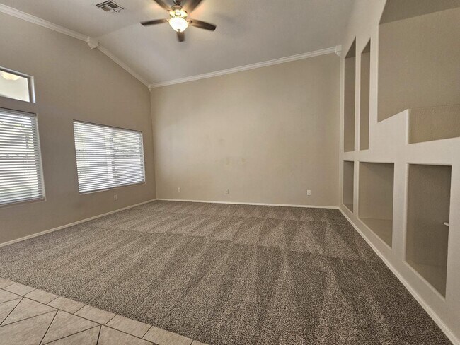 Foto del edificio - 2294 E Cherry Hills Pl