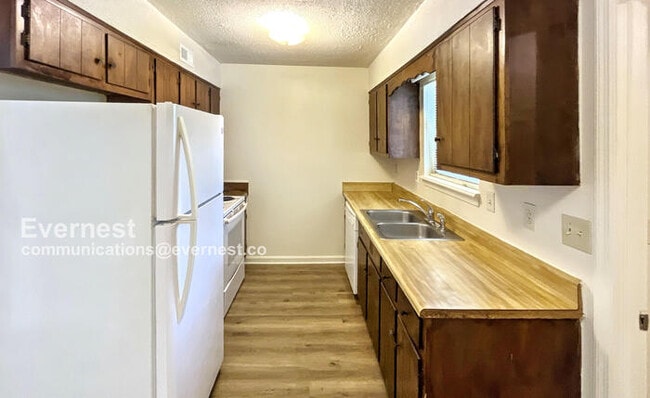 Building Photo - 5243 Donlyn Dr