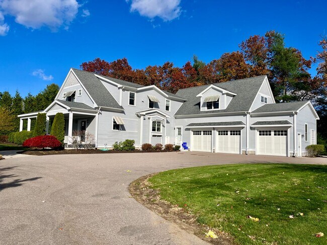 Foto del edificio - Lawton Lane Management