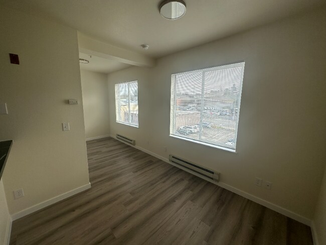 Foto del edificio - 334 Wells Ave S