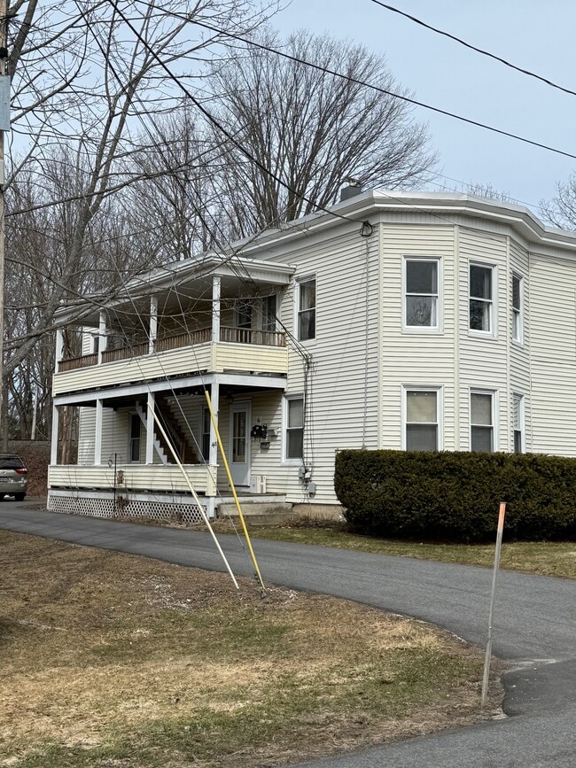 Building Photo - 48 Wakefield Ave