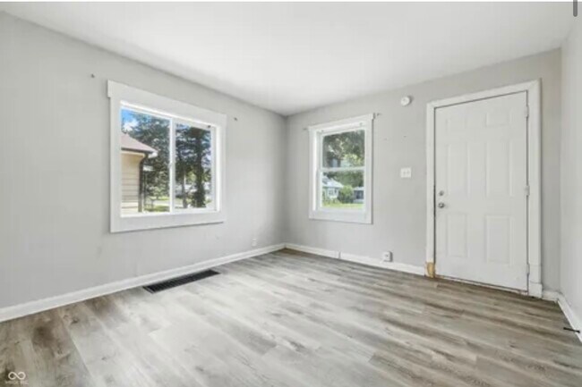 Building Photo - 3424 Orchard Ave