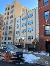 Building Photo - 619 W Stratford Pl