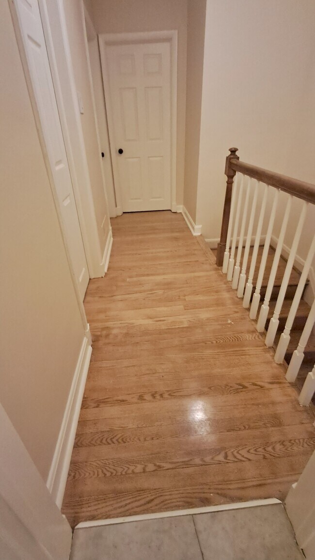 Foto del edificio - 855 Reverdy Rd