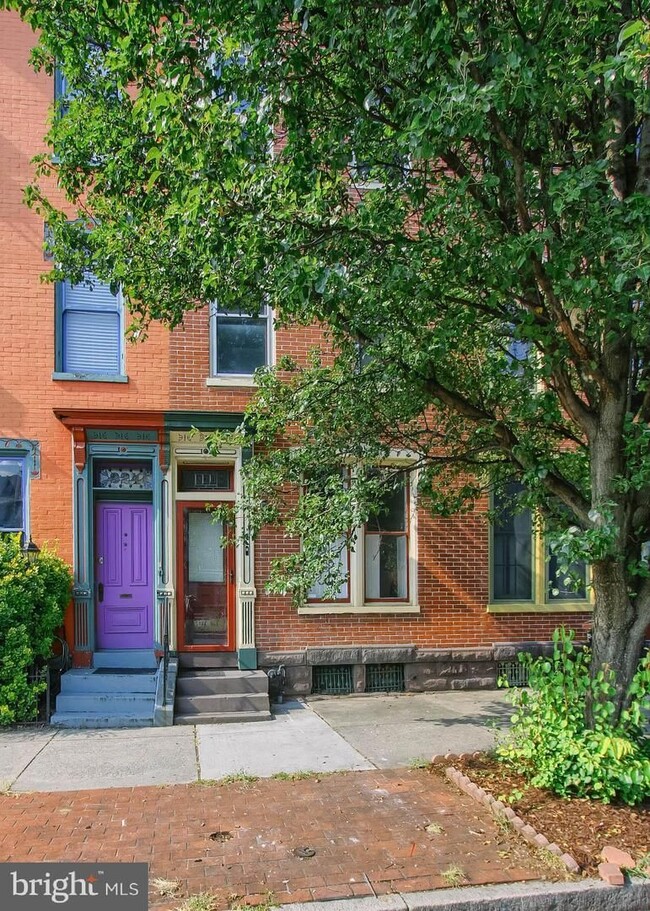 Building Photo - Historic 3 Bedroom in Heart of Midtown