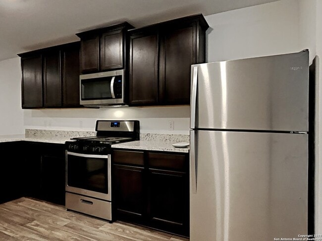 Building Photo - 747 Wonderland Trail