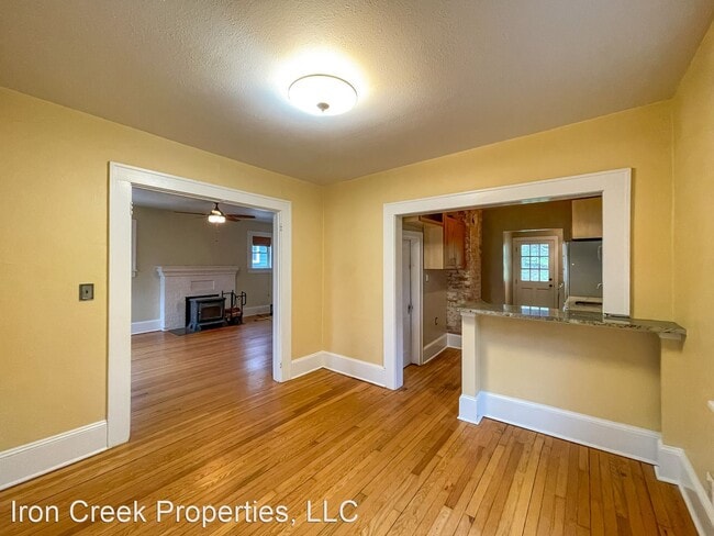 Building Photo - 4 br, 2 bath House - 7 Harvard Place