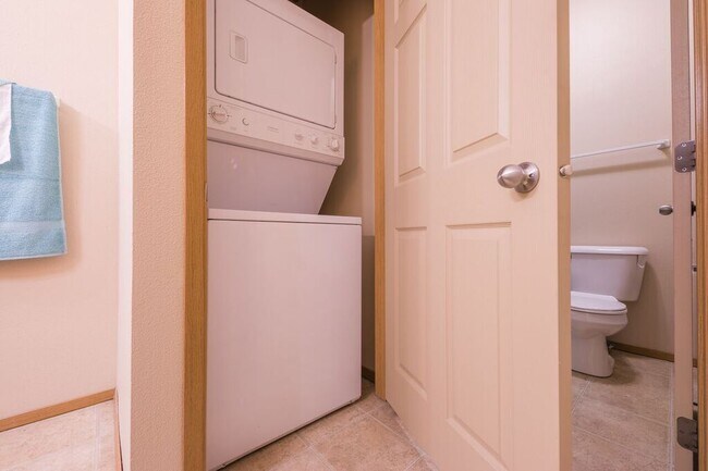 Interior Photo - Bennett Grand Woods