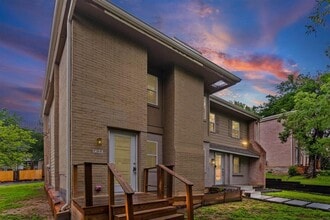 Building Photo - 6401 Chimney Creek Cir