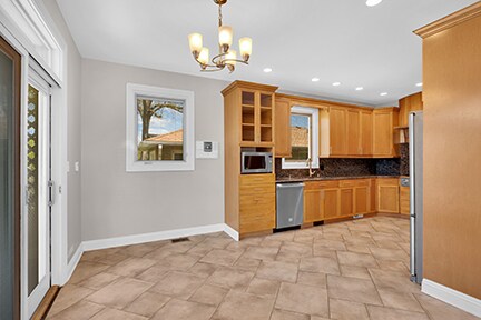 Foto del edificio - 241 Jeffreys Pl