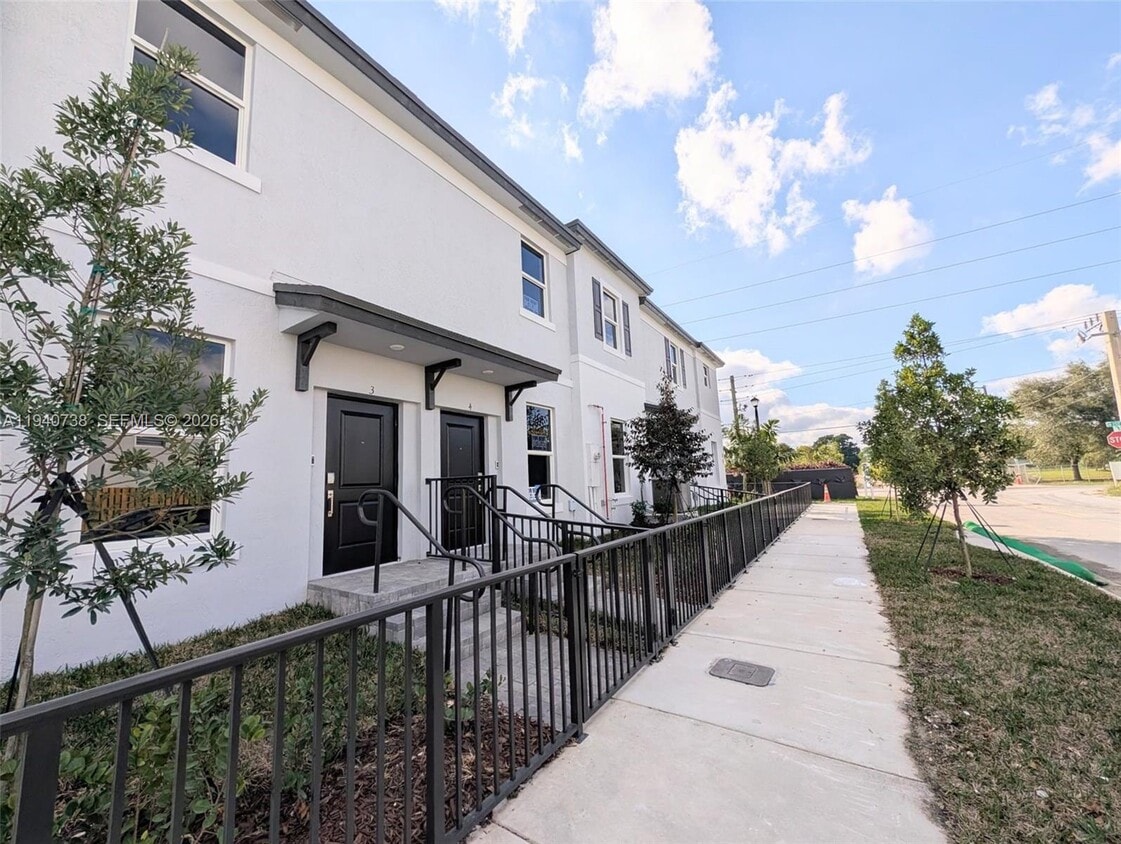 Foto del edificio - 15601 SW 280th St