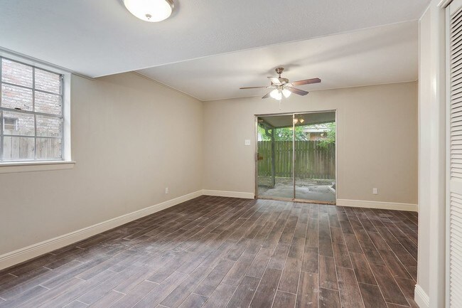 Building Photo - 1166 Carrollton Ave