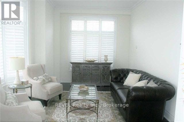 Photo du bâtiment - 1 Tilsonburg Ave