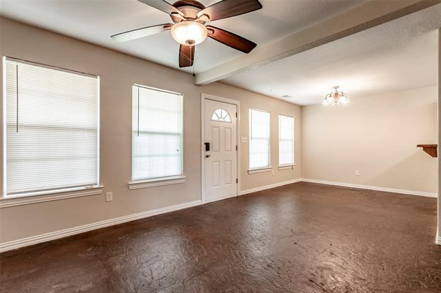 Building Photo - 228 Private Rd 4573