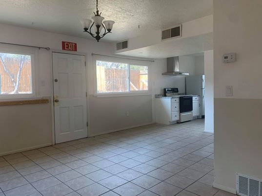Foto del edificio - 1125 N Plata Cir