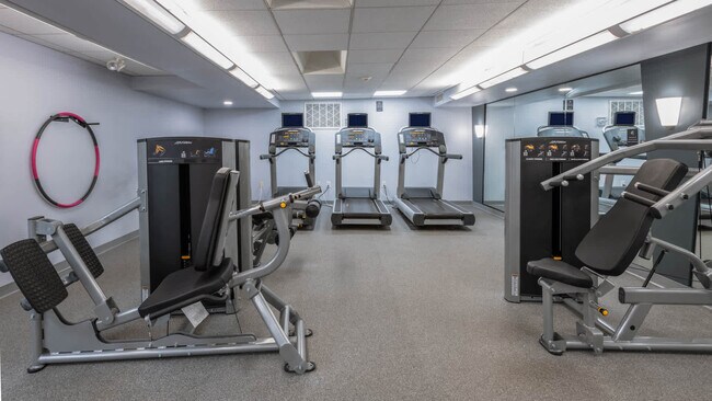 Building Photo - 205 Walden St