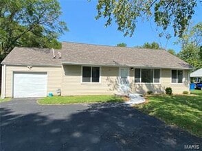 Building Photo - 7101 Fordshire Ln