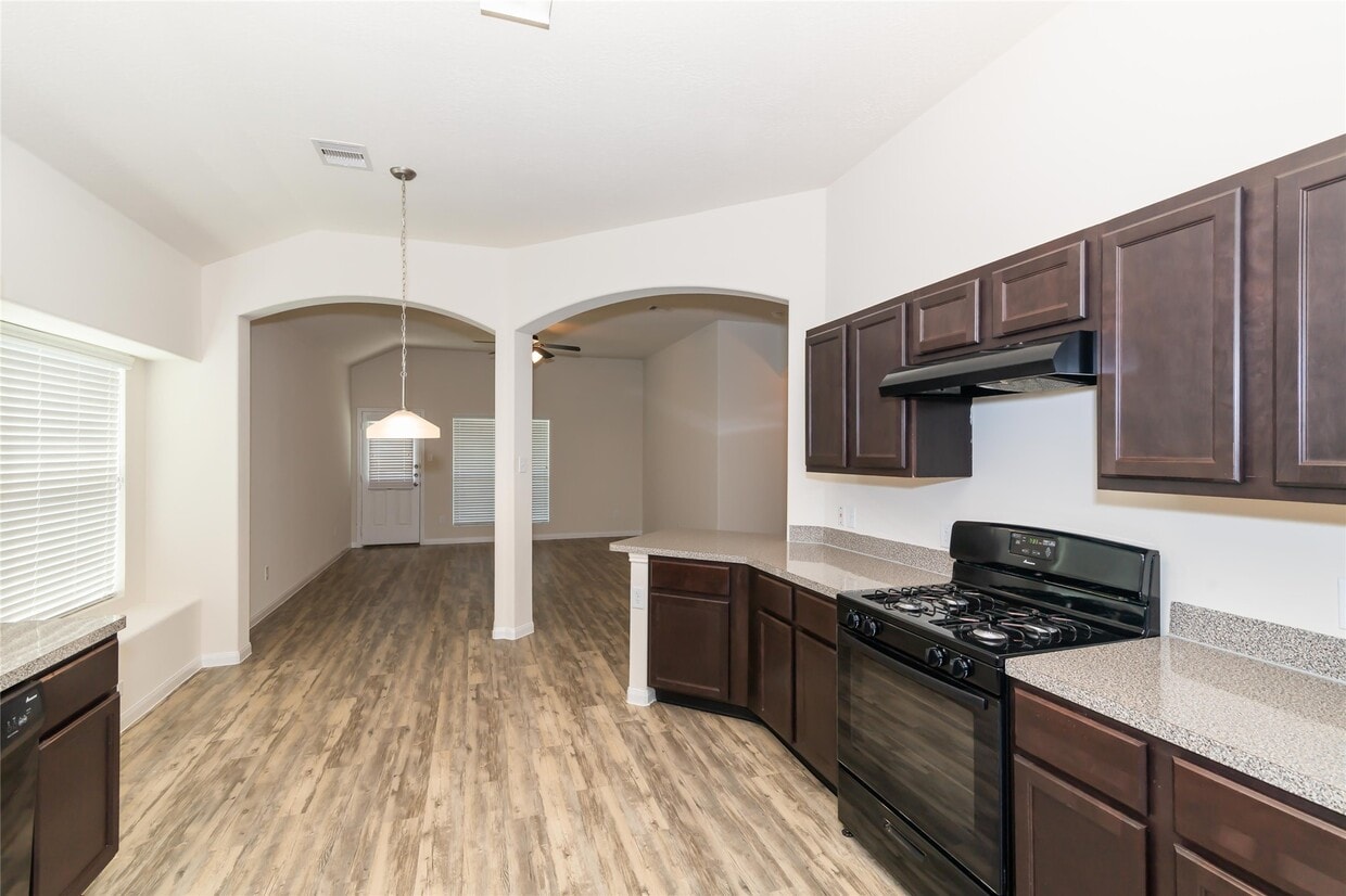 Primary Photo - 2511 Camarilla Ln