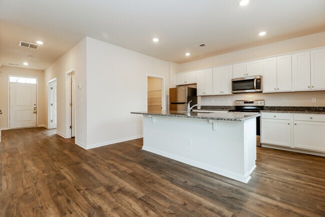 Foto del edificio - 125 Kelsey Ct