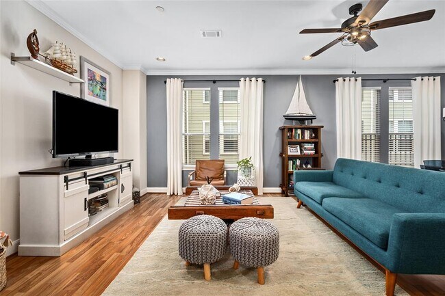 Building Photo - 3001 Murworth Dr