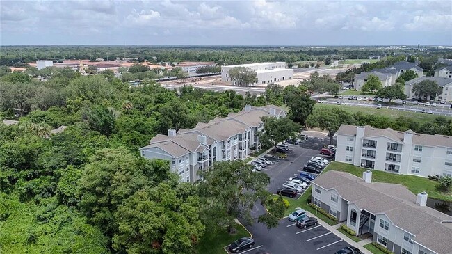Building Photo - 2550 N Alafaya Trail