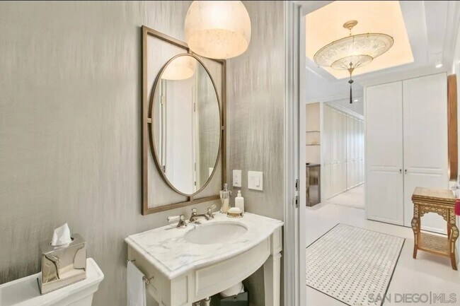 Foto del edificio - 700 Front St