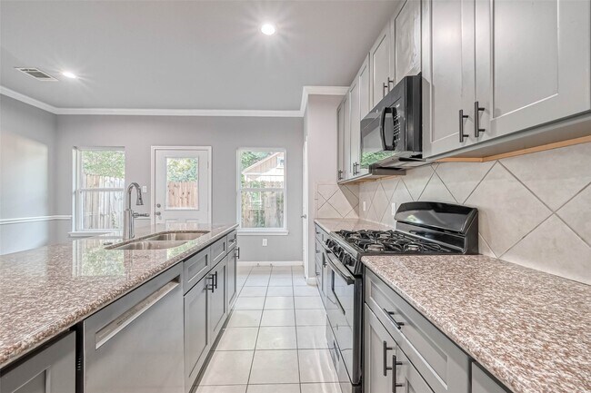 Foto del edificio - 7903 Moon Beam St