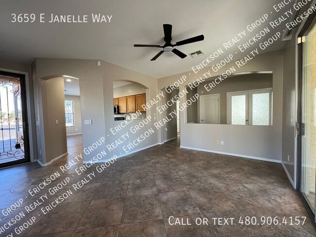 Building Photo - 3659 E Janelle Way