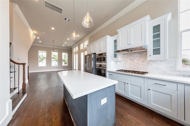 Foto del edificio - 2702 Harvard St