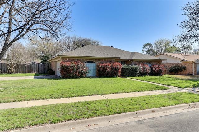 Building Photo - 7020 Stonybrooke Dr