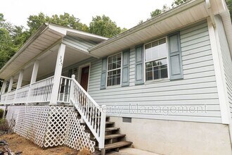 Building Photo - 333 Withrow Rd