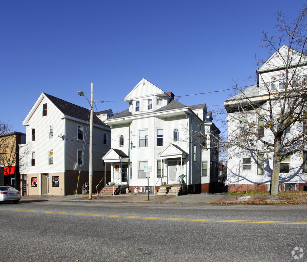 Building Photo - 779 Congress St