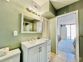Building Photo - 9800 S Ocean Dr