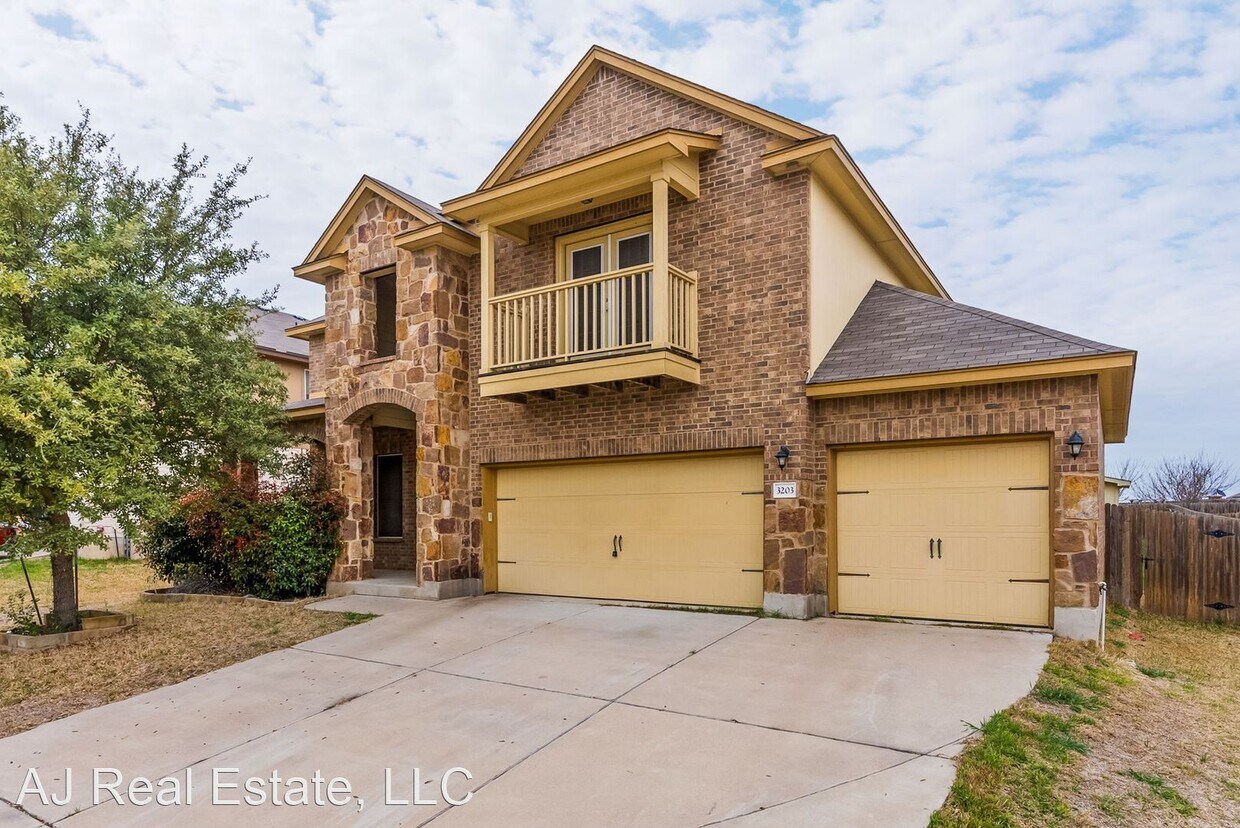 Primary Photo - 4 br, 2.5 bath House - 3203 Cricklewood Drive