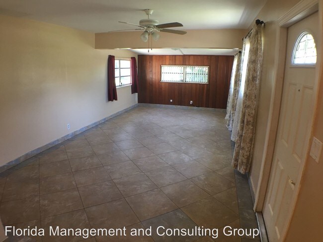 Building Photo - 1300 NW 62nd Ave