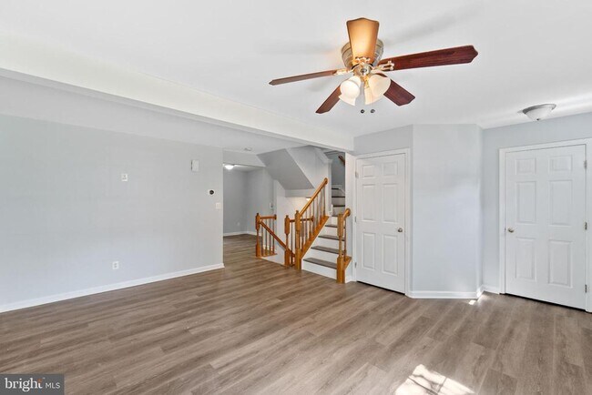 Foto del edificio - 15743 Viewpoint Cir