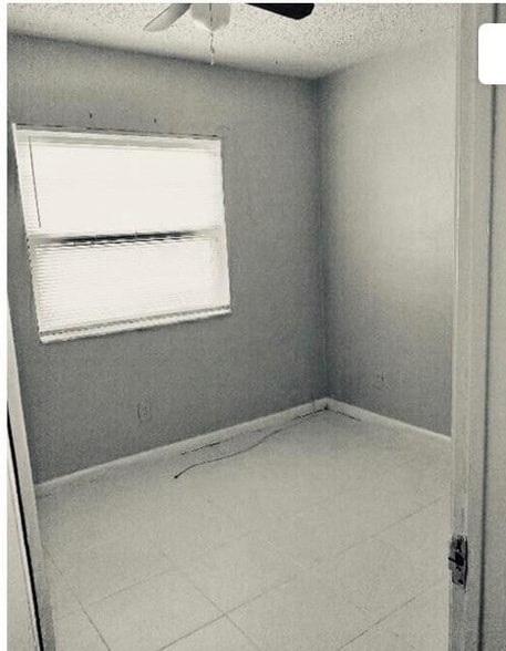 Building Photo - 441 NW 18th Ave