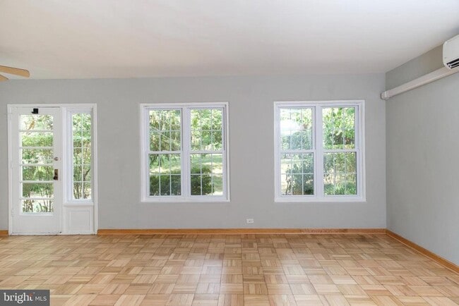 Building Photo - 3117 Ravensworth Pl