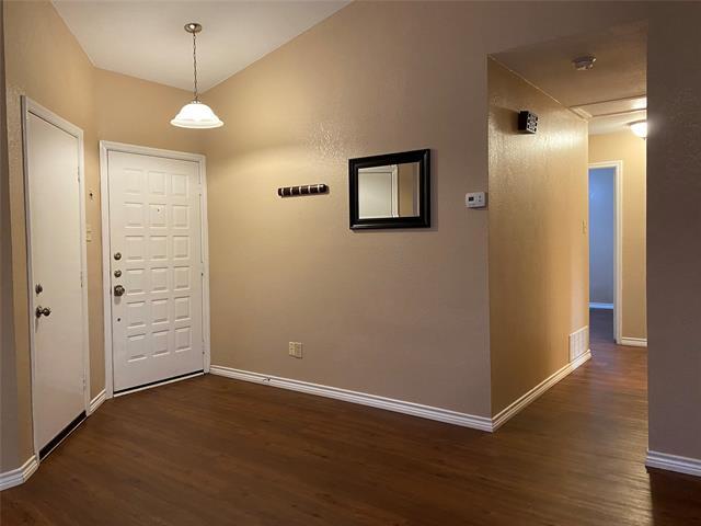 Building Photo - 713 Mack Dr