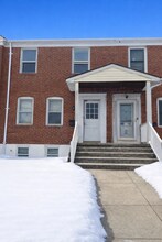 Building Photo - 2917 Cornwall Rd