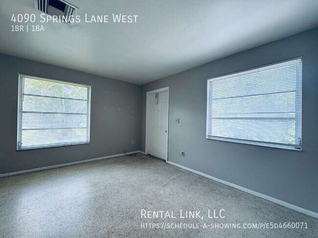 Foto del edificio - 4090 Springs Ln
