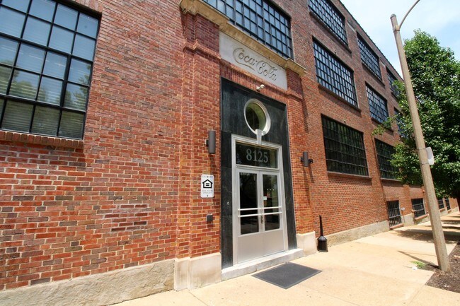 Building Photo - 8125 Michigan Ave