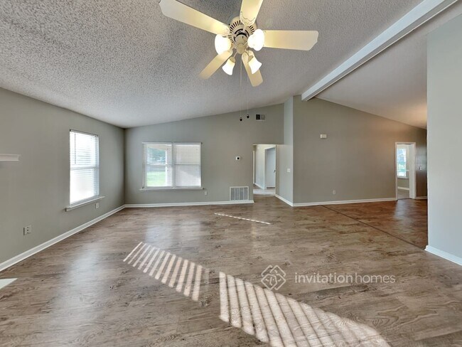 Building Photo - 12645 Cachet Dr
