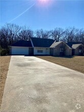 Building Photo - 4802 Morgans Way