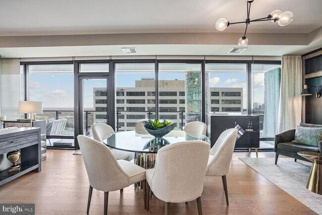 Foto del edificio - 1650 Silver Hill Dr