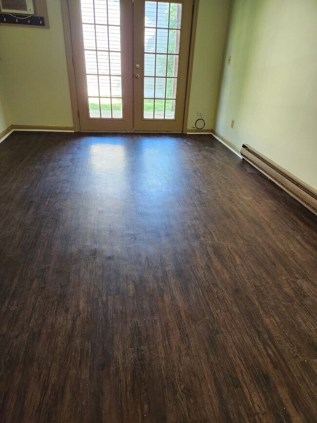 Foto del edificio - 1441 Cora Ln