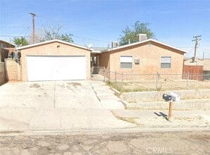 Building Photo - 316 Maxine Ave