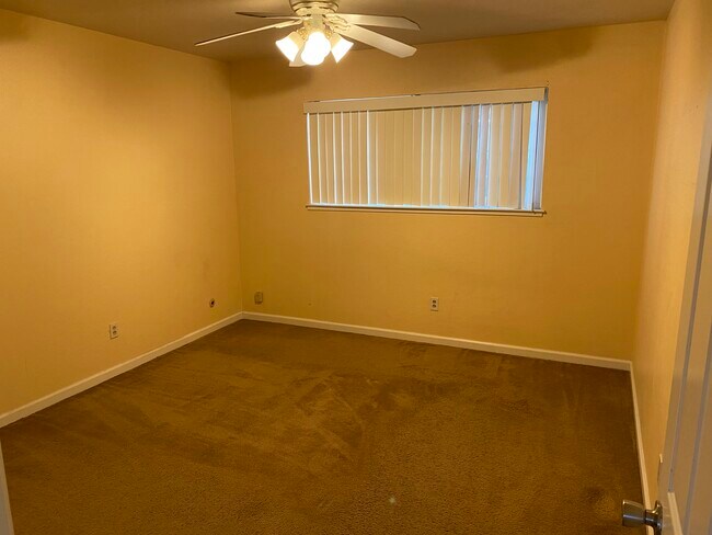 Bedroom 1 - 1339 Pomeroy Ave